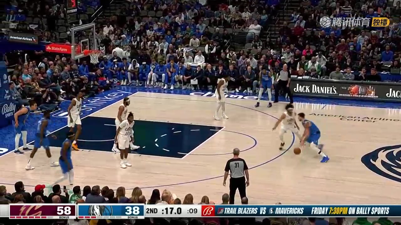 魔術(shù)師附體！東契奇神仙不看人背傳 畢竟周最佳助攻TOP10！