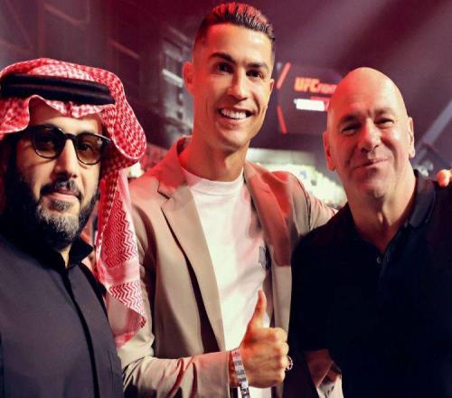 曼聯(lián)新收購傳聞真相揭秘，曝阿聯(lián)酋財團考慮報價！格雷澤估值52億